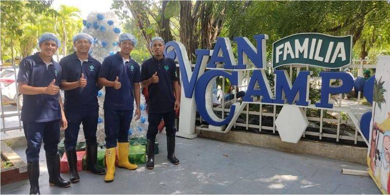 Equipo OVI en la planta de Van Camp's