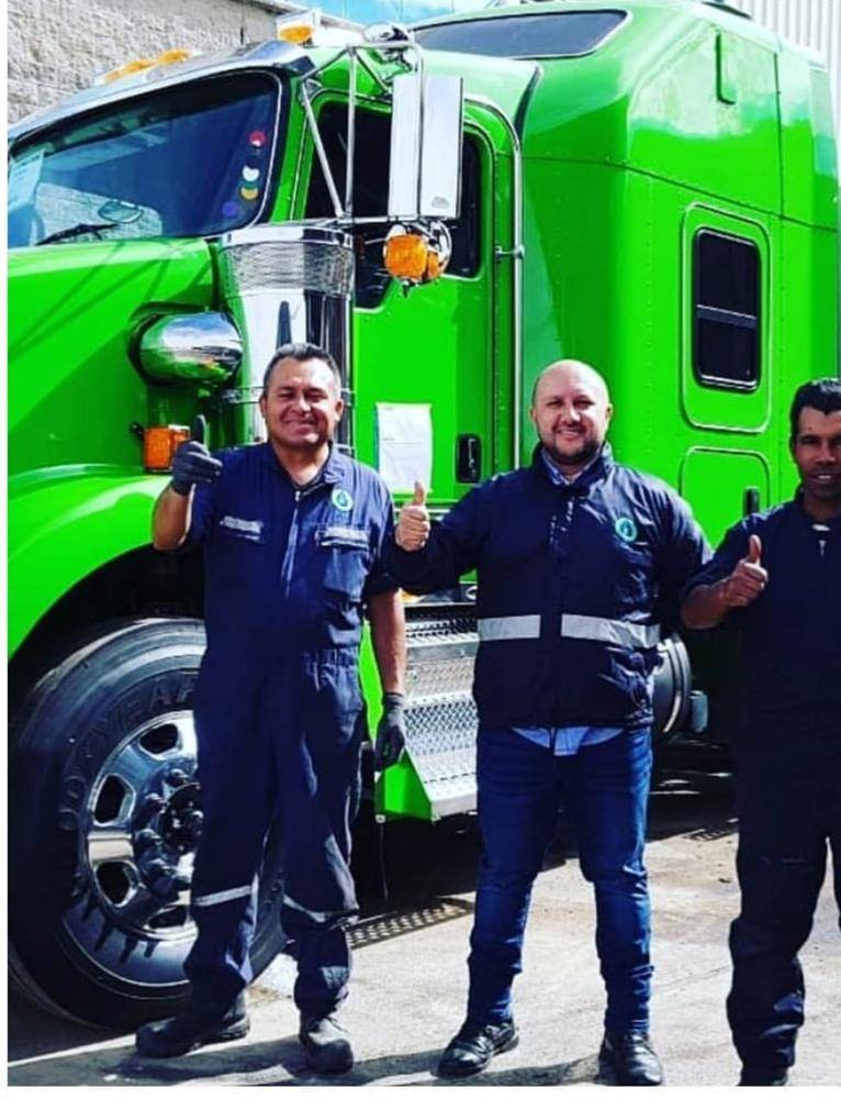 Tractocamión listo para entrega