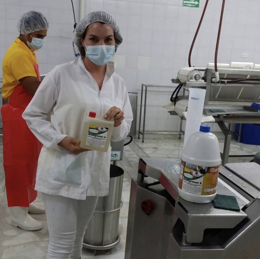 Biodegreaser A en una planta de procesamiento de alimentos